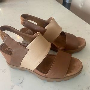 Barely worn sorrel sandale